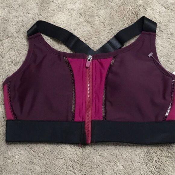 Fabletics Zoe high impact sports bra. NWT - Picture 3 of 4